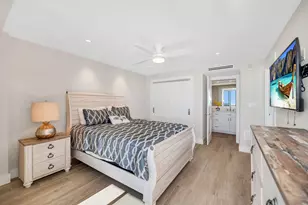 380 Seaview Ct, Marco Island, FL 34145 - Photo 17