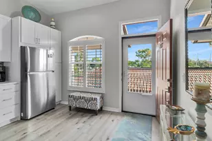 278 Newport Dr, Naples, FL 34114 - Photo 11