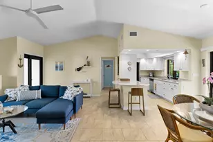 1035 Admiralty Ct, Marco Island, FL 34145 - Photo 7