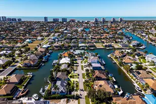 1035 Admiralty Ct, Marco Island, FL 34145 - Photo 39