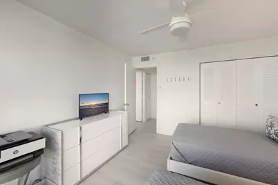 320 Seaview Court #610, Marco Island, FL 34145 - Photo 21