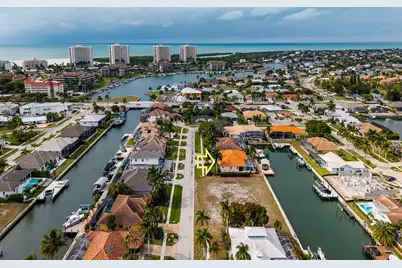 778 Bluebonnet Court, Marco Island, FL 34145 - Photo 35