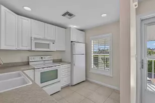 681 W Elkcam Cir, Marco Island, FL 34145 - Photo 3