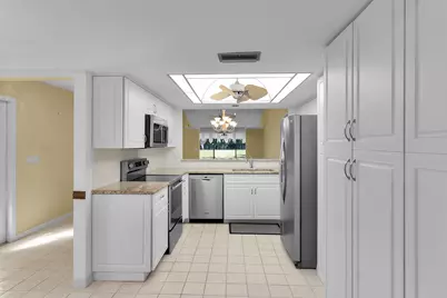 608 Kings Way, Naples, FL 34104 - Photo 5