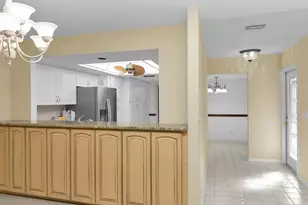 608 Kings Way, Naples, FL 34104 - Photo 9