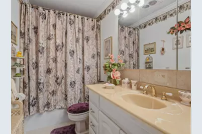 141 Pago Pago Drive E, Naples, FL 34113 - Photo 35