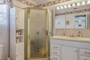 141 Pago Pago Dr E, Naples, FL 34113 - Photo 33