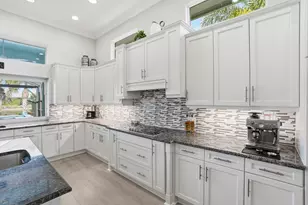 6061 Lucaya Wy, Naples, FL 34113 - Photo 11