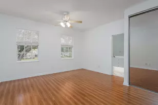 5353 Cove Cir, Naples, FL 34119 - Photo 23