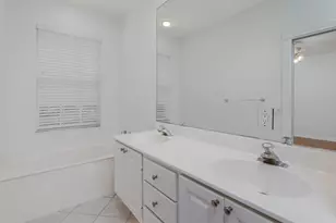 5353 Cove Cir, Naples, FL 34119 - Photo 27