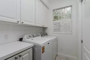 5353 Cove Cir, Naples, FL 34119 - Photo 17