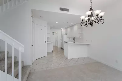 5353 Cove Circle #5353, Naples, FL 34119 - Photo 13