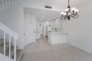 5353 Cove Cir, Naples, FL 34119 - Photo 13