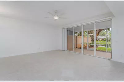 5353 Cove Circle #5353, Naples, FL 34119 - Photo 11