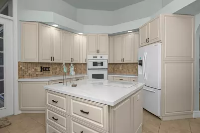 269 Vintage Bay #32, Marco Island, FL 34145 - Photo 13