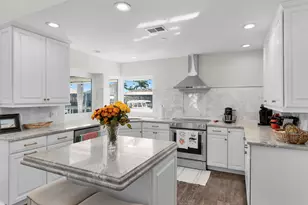 1609 Villa Ct, Marco Island, FL 34145 - Photo 9