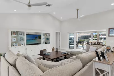 1609 Villa Court, Marco Island, FL 34145 - Photo 3