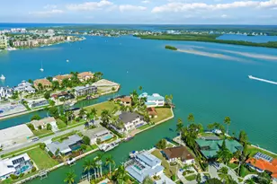 975 Sundrop Ct, Marco Island, FL 34145 - Photo 11