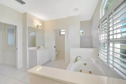 60 Anchor Court, Marco Island, FL 34145 - Photo 19