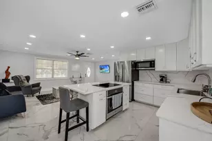 3954 Coconut Cir N, Naples, FL 34104 - Photo 11