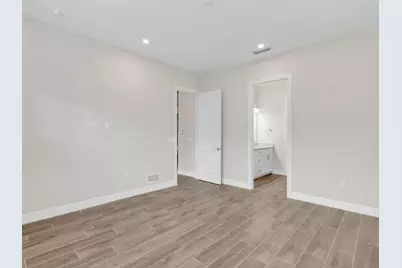 268 Indies Drive E #201, Naples, FL 34114 - Photo 9