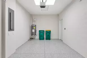 268 Indies Dr E, Naples, FL 34114 - Photo 19