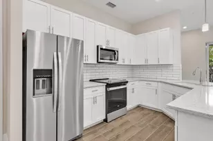 268 Indies Dr E, Naples, FL 34114 - Photo 7