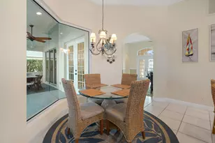934 Marble Dr, Naples, FL 34104 - Photo 13