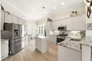 8425 Mallards Way, Naples, FL 34114 - Photo 9