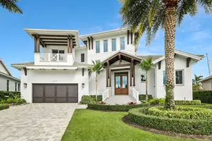 689 Pelican Ct, Marco Island, FL 34145 - Photo 1