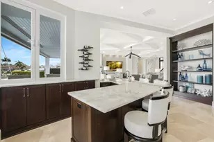 689 Pelican Ct, Marco Island, FL 34145 - Photo 9