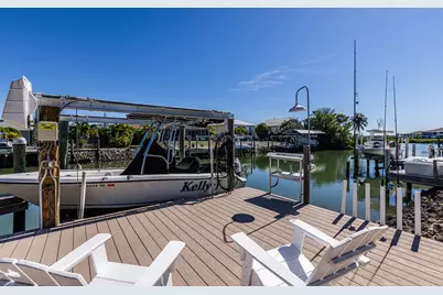 403 Grenada Avenue, Naples, FL 34113 - Photo 19