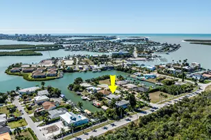 403 Grenada Ave, Naples, FL 34113 - Photo 3