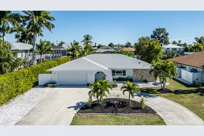 403 Grenada Avenue, Naples, FL 34113 - Photo 5