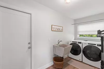 403 Grenada Avenue, Naples, FL 34113 - Photo 25