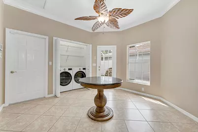 104 Glen Eagle Circle, Naples, FL 34104 - Photo 13