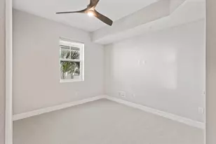 196 Indies Dr E, Naples, FL 34114 - Photo 23