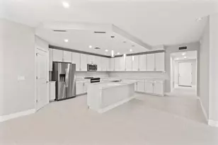 196 Indies Dr E, Naples, FL 34114 - Photo 3