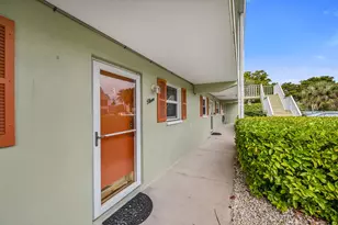 200 Valley Stream Dr, Naples, FL 34113 - Photo 27