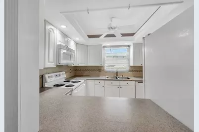 200 Valley Stream Drive #3 B, Naples, FL 34113 - Photo 9