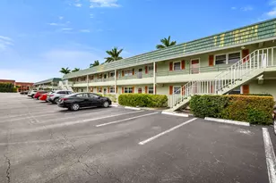 200 Valley Stream Dr, Naples, FL 34113 - Photo 29