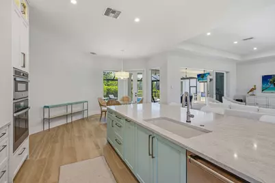 535 Inlet Drive, Marco Island, FL 34145 - Photo 11