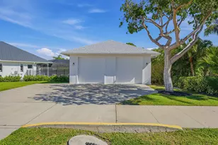 535 Inlet Dr, Marco Island, FL 34145 - Photo 45