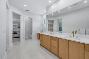 535 Inlet Dr, Marco Island, FL 34145 - Photo 21