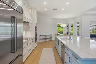 535 Inlet Dr, Marco Island, FL 34145 - Photo 7