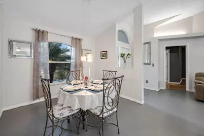 220 37th Avenue NE, Naples, FL 34120 - Photo 17