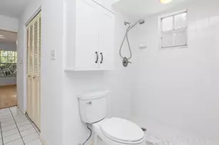 60 Brampton Ln, Naples, FL 34104 - Photo 25