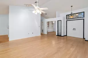 60 Brampton Ln, Naples, FL 34104 - Photo 3