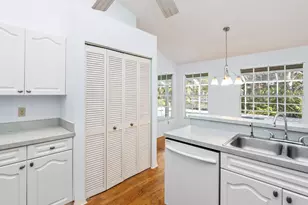 60 Brampton Ln, Naples, FL 34104 - Photo 15