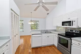 60 Brampton Ln, Naples, FL 34104 - Photo 17